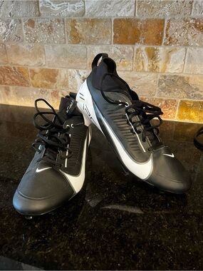 Nike Black and White Men's Football Vapor Cleats